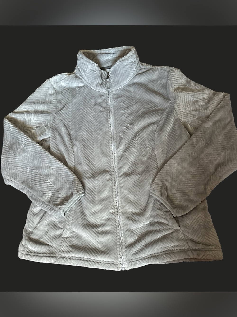 FREE2B Light Grey Chevron Plush Fleece Zip Up Jacket